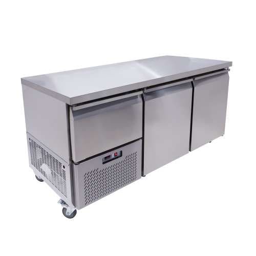 UNDERBAR FRIDGES SOLID DOOR 2 AND HALF DOOR